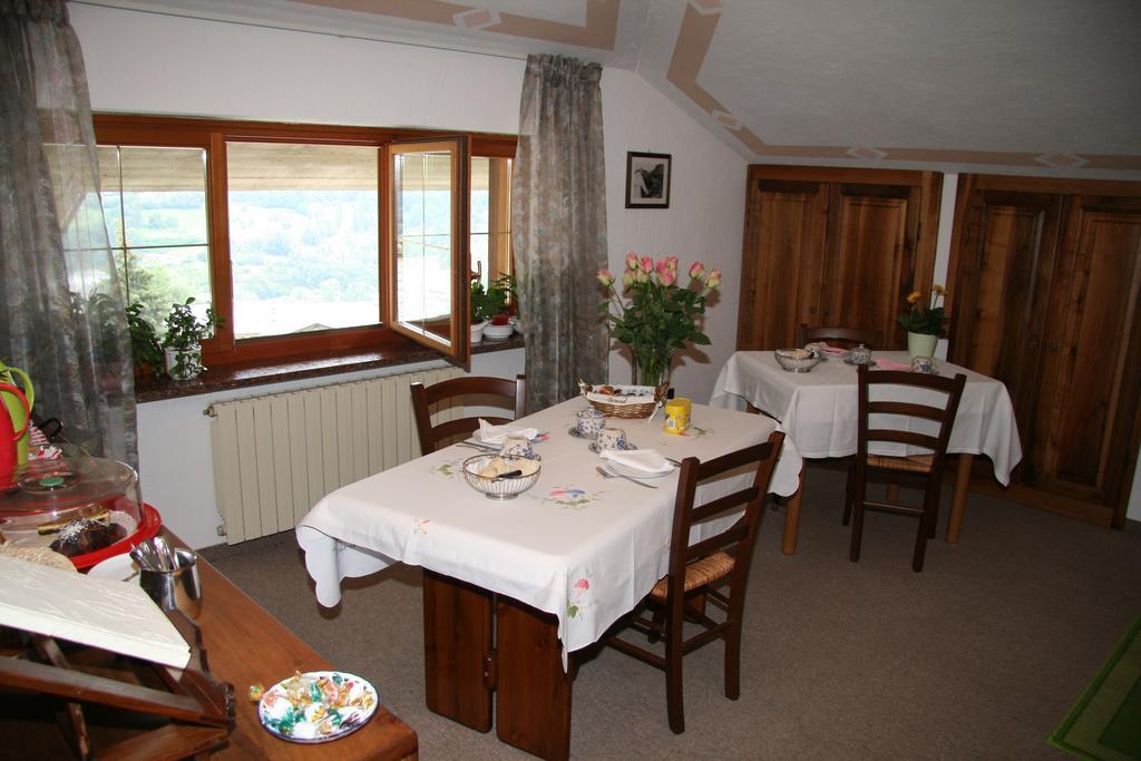 B&B Les Fleurs Gignod ภายนอก รูปภาพ