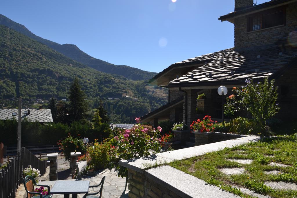B&B Les Fleurs Gignod ภายนอก รูปภาพ