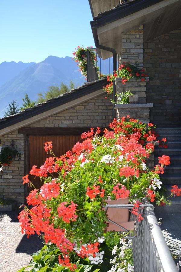B&B Les Fleurs Gignod ห้อง รูปภาพ
